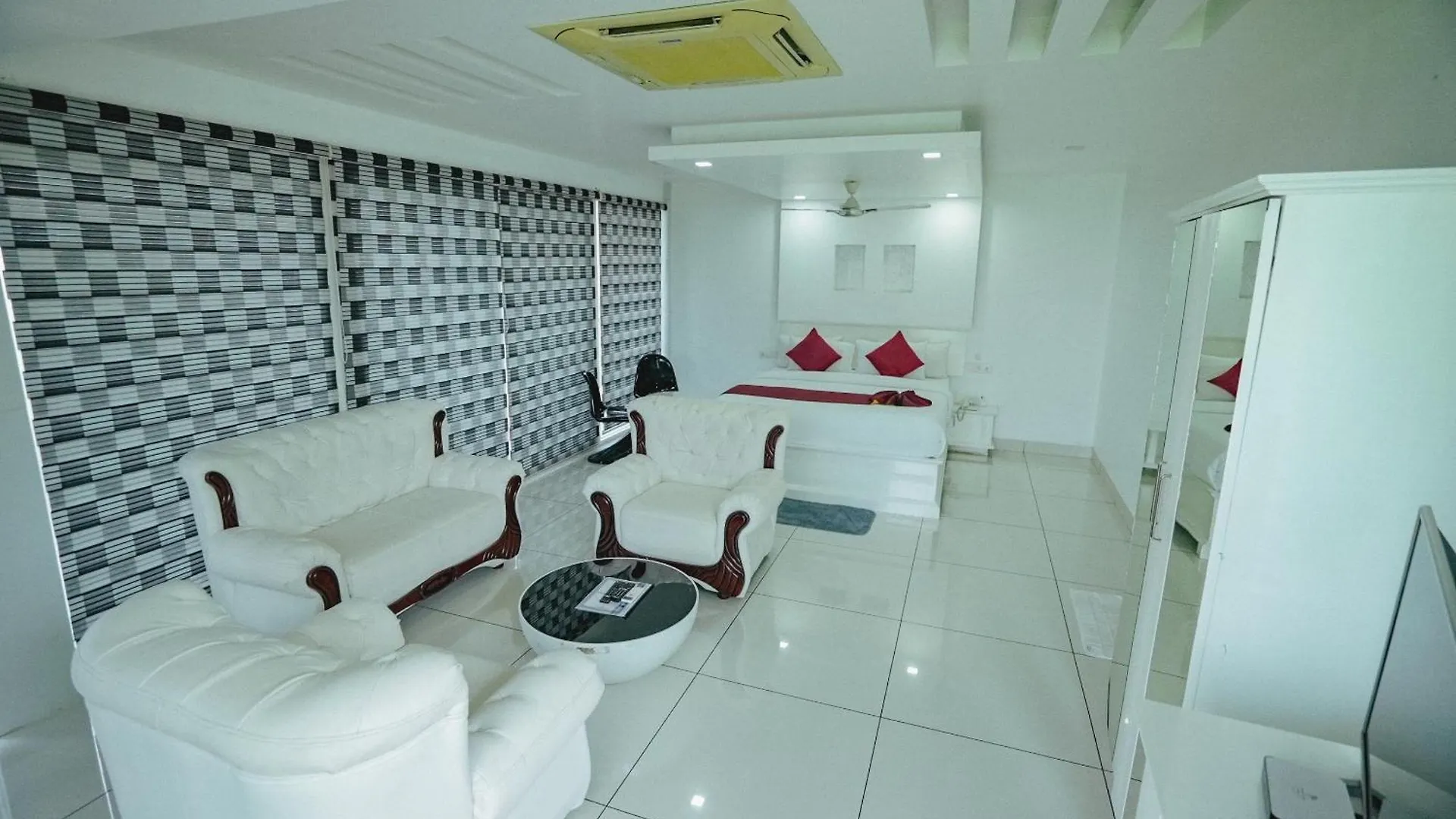 Clafouti Beach Resort - A Seafacing Resort Varkala