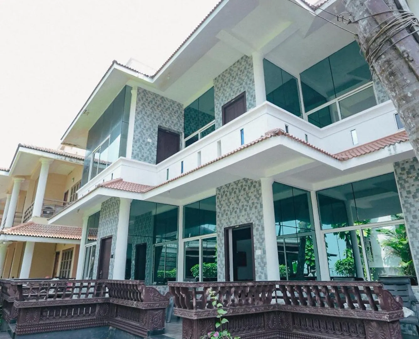 Clafouti Beach Resort - A Seafacing Resort Varkala