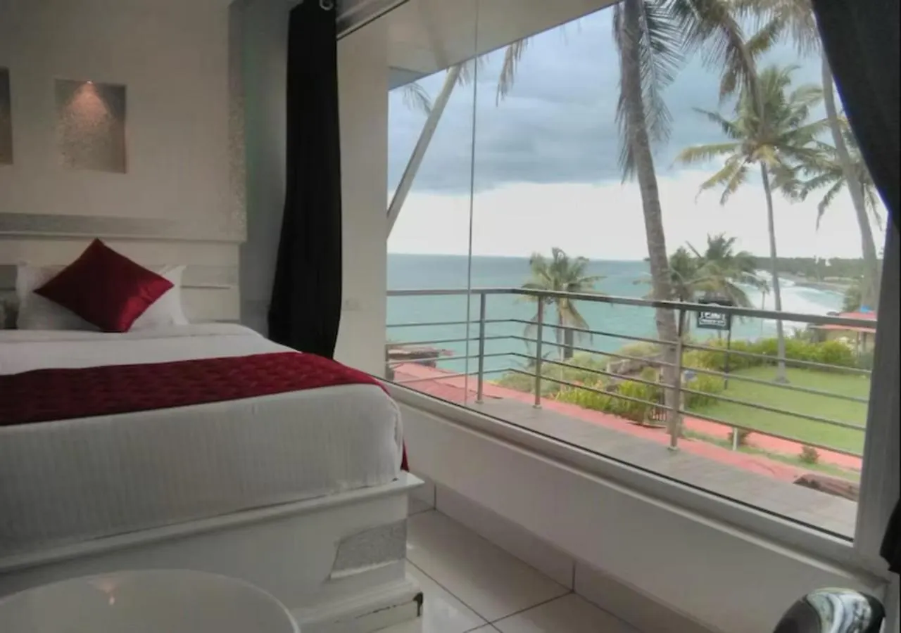 Clafouti Beach Resort - A Seafacing Resort Varkala 3*,